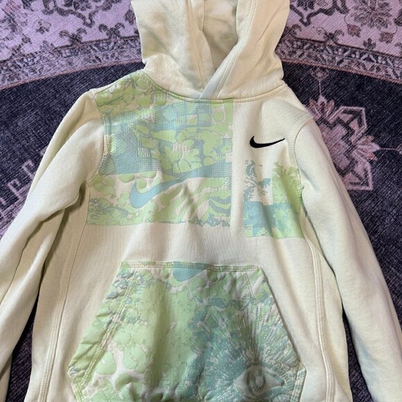 Bundle of Boys Long Sleeve Size 7/8 and S EUC - Picture 3 of 5